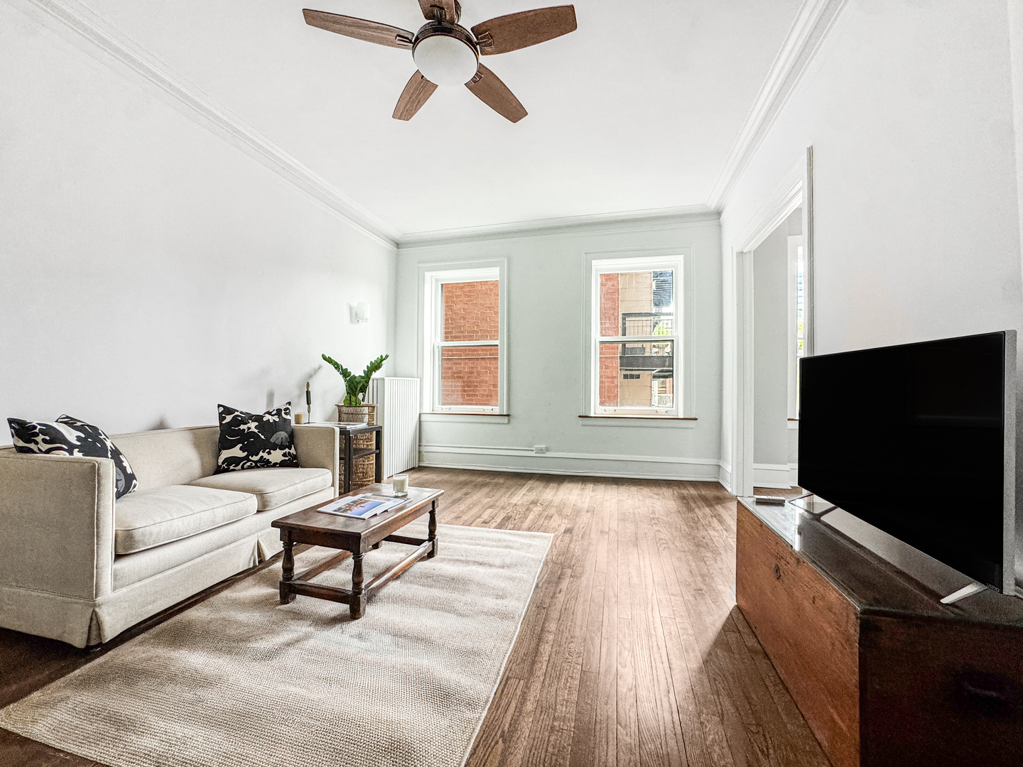 400 W Deming Place 3L