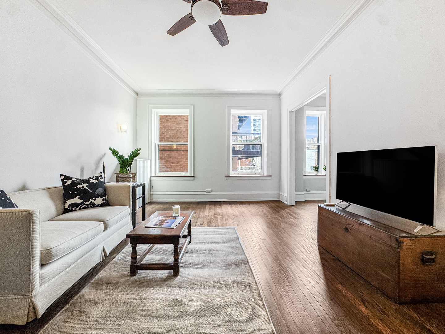 400 W Deming Place 3L