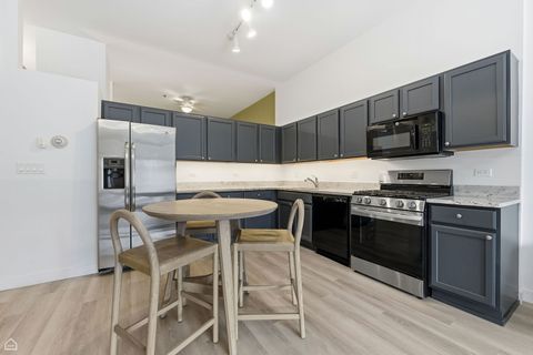 Tiny photo for 1000 E 53rd Street #215, Chicago, IL 60615 (MLS # 12527752)