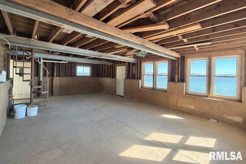 Tiny photo for 3456 IOWA Highway, Muscatine, IA 52761 (MLS # QC4268801)