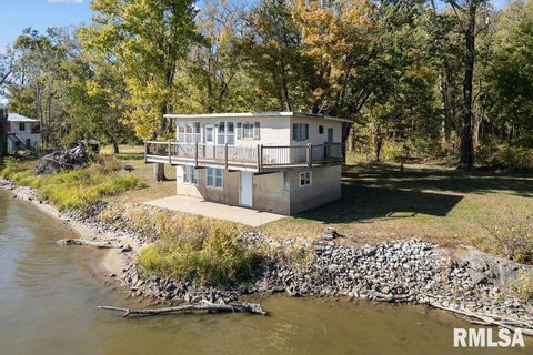 Tiny photo for 3456 IOWA Highway, Muscatine, IA 52761 (MLS # QC4268801)