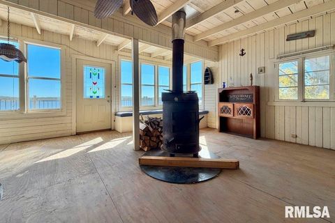 Tiny photo for 3456 IOWA Highway, Muscatine, IA 52761 (MLS # QC4268801)