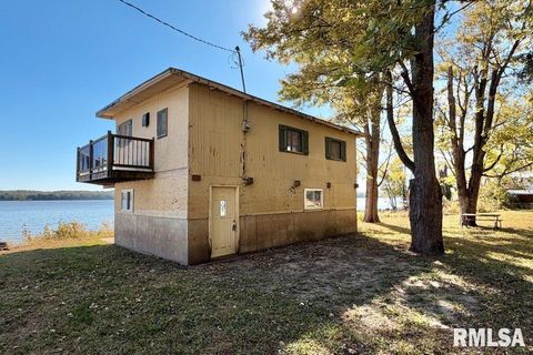 Tiny photo for 3456 IOWA Highway, Muscatine, IA 52761 (MLS # QC4268801)