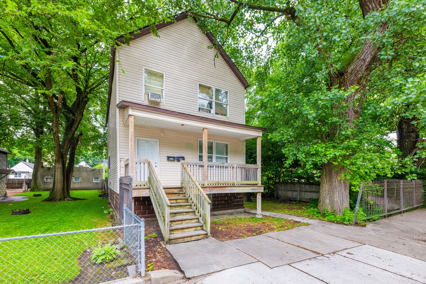 5347 S Racine Avenue