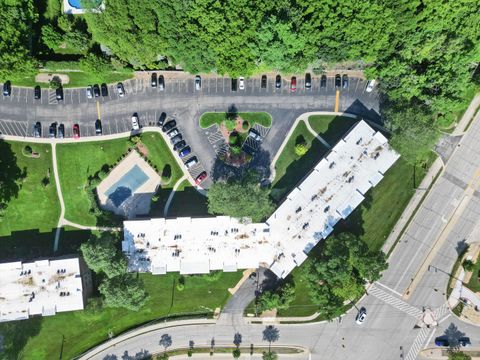 Tiny photo for 2600 Brookwood Way #314, Rolling Meadows, IL 60008 (MLS # 12409673)