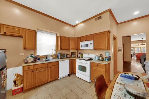 Tiny photo for 4328 N Kenneth Avenue, Chicago, IL 60641 (MLS # 12516823)