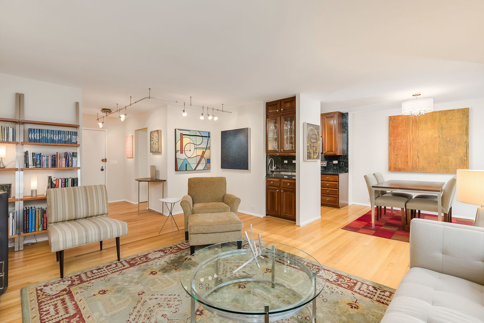 50 E Bellevue Place 1504