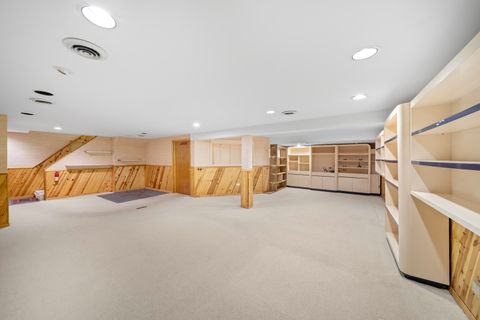 Tiny photo for 12 The Court Of Island Point, Northbrook, IL 60062 (MLS # 12485858)