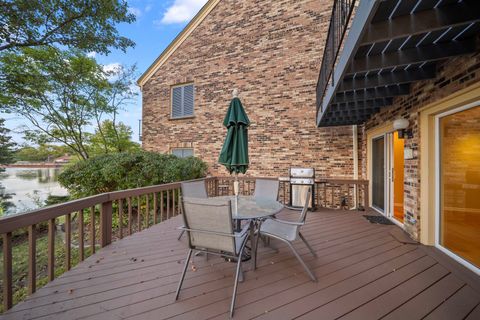Tiny photo for 12 The Court Of Island Point, Northbrook, IL 60062 (MLS # 12485858)