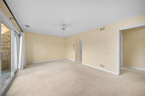 Tiny photo for 12 The Court Of Island Point, Northbrook, IL 60062 (MLS # 12485858)