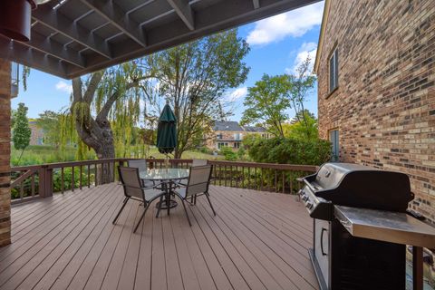 Tiny photo for 12 The Court Of Island Point, Northbrook, IL 60062 (MLS # 12485858)