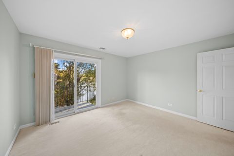 Tiny photo for 12 The Court Of Island Point, Northbrook, IL 60062 (MLS # 12485858)