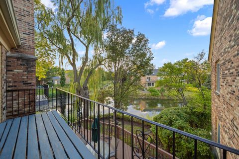 Tiny photo for 12 The Court Of Island Point, Northbrook, IL 60062 (MLS # 12485858)