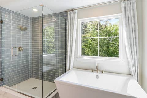 Tiny photo for 404 Edgeworth Place, Lincolnshire, IL 60069 (MLS # 12696706)