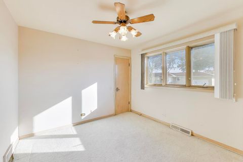 Tiny photo for 5700 N Orange Avenue, Chicago, IL 60631 (MLS # 12533125)