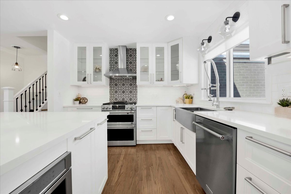 1632 Village Green Court