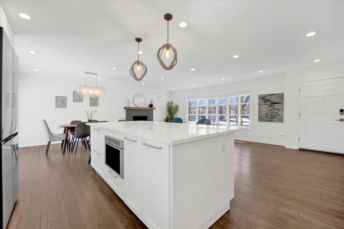 1632 Village Green Court