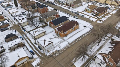 Tiny photo for 10356 S Green Street, Chicago, IL 60643 (MLS # 12570469)