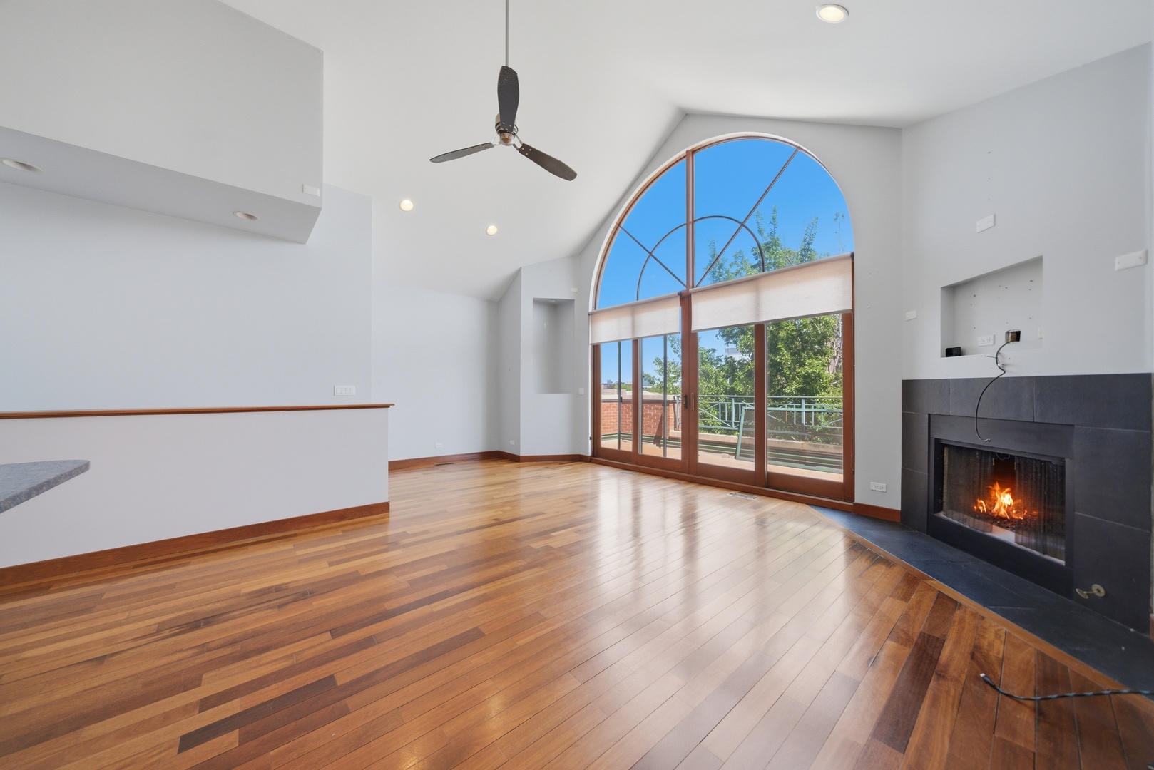 852 N ashland Avenue 3