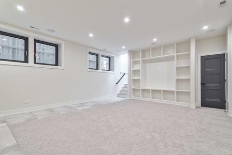 Tiny photo for 3908 N Mozart Street, Chicago, IL 60618 (MLS # 12406018)