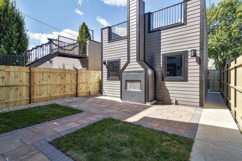 Tiny photo for 3908 N Mozart Street, Chicago, IL 60618 (MLS # 12406018)