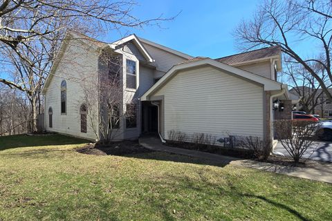 Tiny photo for 439 W AUBURN WOODS Court #439, Palatine, IL 60067 (MLS # 12604509)