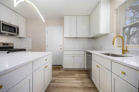 Tiny photo for 26 E 157th Street, South Holland, IL 60473 (MLS # 12720555)