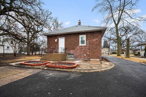 Tiny photo for 26 E 157th Street, South Holland, IL 60473 (MLS # 12720555)