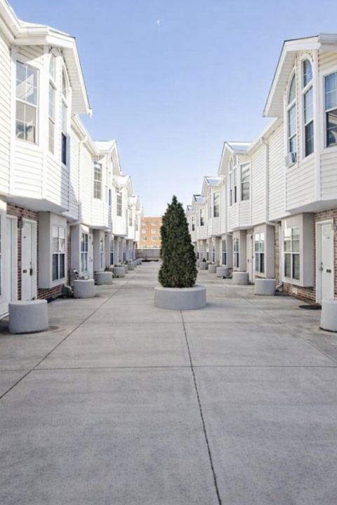 5039 Warren Street Skokie IL 60077