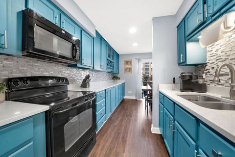 Tiny photo for 4112 W 98th Street #102, Oak Lawn, IL 60453 (MLS # 12608312)