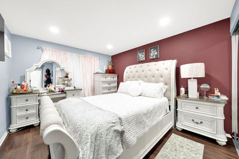 Tiny photo for 4112 W 98th Street #102, Oak Lawn, IL 60453 (MLS # 12608312)