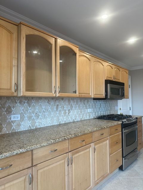 Tiny photo for 2024 N Old Hicks Road #B6, Palatine, IL 60074 (MLS # 12510659)