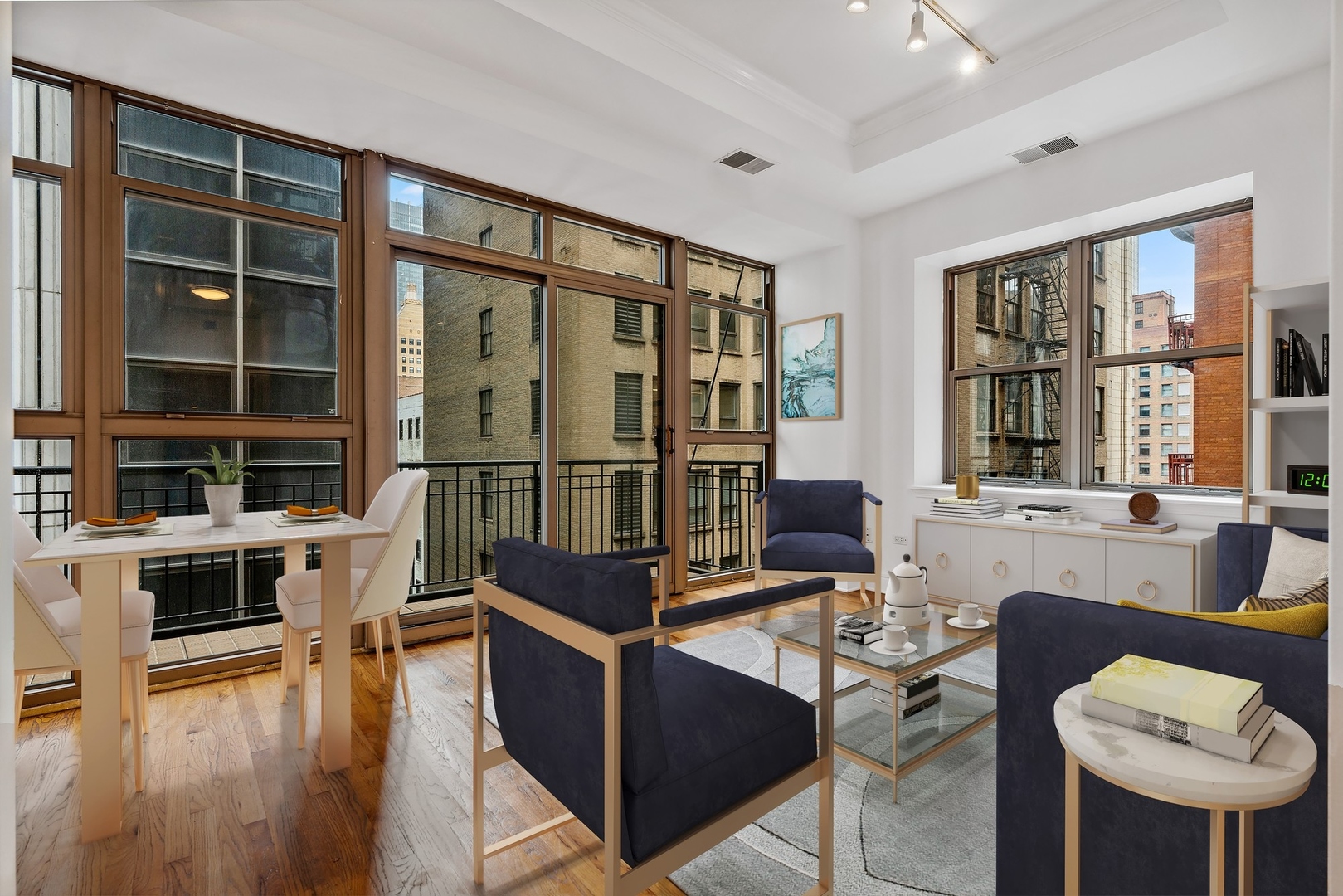 212 W Washington Street 1613