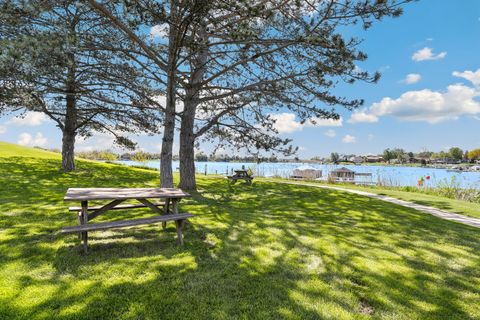 Tiny photo for 1986 Greenvalley Drive, Crown Point, IN 46307 (MLS # 12640462)