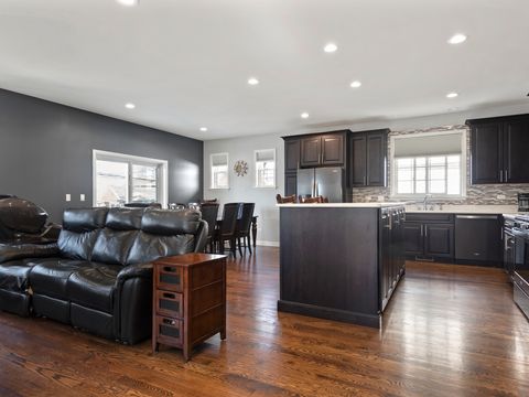 Tiny photo for 10432 S Homan Avenue, Chicago, IL 60655 (MLS # 12583919)