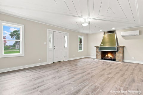 Tiny photo for 4604 Lakeshore Drive, McHenry, IL 60050 (MLS # 12739526)
