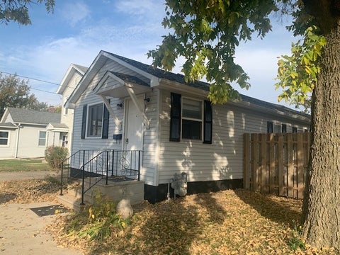 Tiny photo for 222 W Superior Street, Ottawa, IL 61350 (MLS # 12795878)