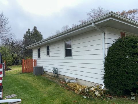 Tiny photo for 1755 Country Knolls Lane, Elgin, IL 60123 (MLS # 12533782)