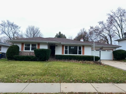 Tiny photo for 1755 Country Knolls Lane, Elgin, IL 60123 (MLS # 12533782)
