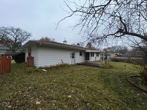 Tiny photo for 1755 Country Knolls Lane, Elgin, IL 60123 (MLS # 12533782)