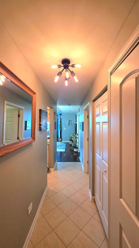 Tiny photo for 400 Village Circle #302, Willow Springs, IL 60480 (MLS # 12731000)