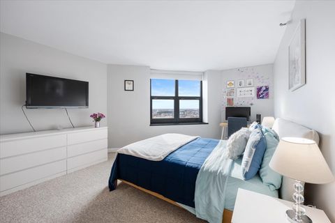 Tiny photo for 3660 N Lake Shore Drive #1613, Chicago, IL 60613 (MLS # 12610320)