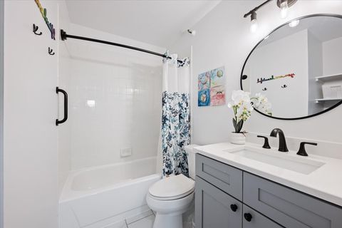 Tiny photo for 3660 N Lake Shore Drive #1613, Chicago, IL 60613 (MLS # 12610320)