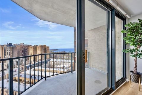 Tiny photo for 3660 N Lake Shore Drive #1613, Chicago, IL 60613 (MLS # 12610320)