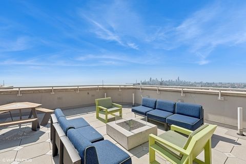 Tiny photo for 3660 N Lake Shore Drive #1613, Chicago, IL 60613 (MLS # 12610320)