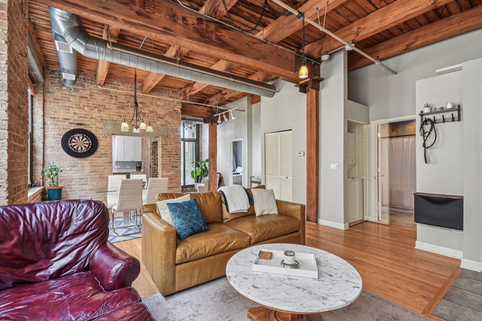 1330 W Monroe Street 210