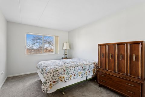 Tiny photo for 2900 Maple Avenue #4D, Downers Grove, IL 60515 (MLS # 12579775)