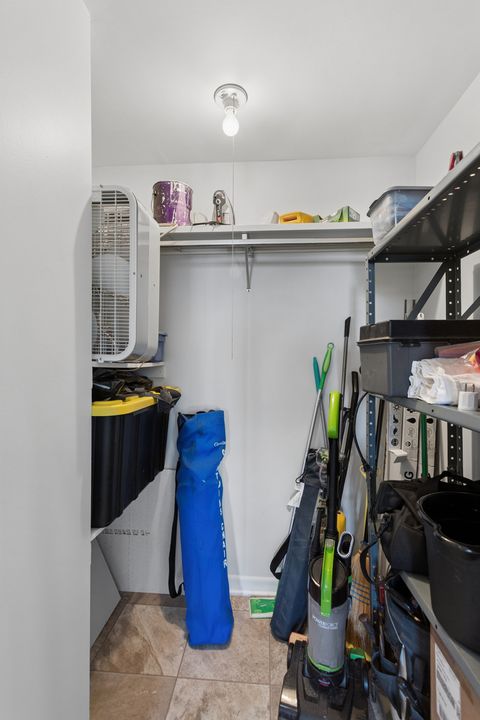 Tiny photo for 2900 Maple Avenue #4D, Downers Grove, IL 60515 (MLS # 12579775)