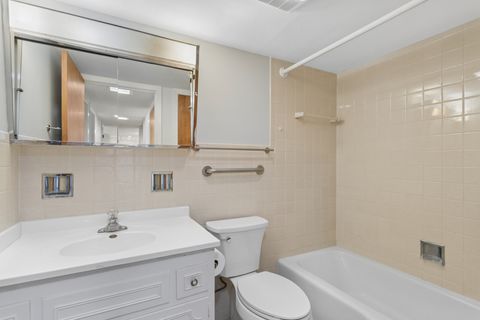 Tiny photo for 2900 Maple Avenue #4D, Downers Grove, IL 60515 (MLS # 12579775)