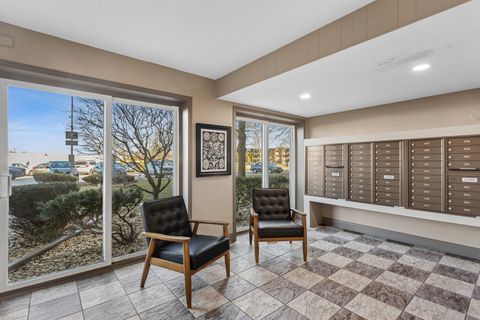 Tiny photo for 2900 Maple Avenue #4D, Downers Grove, IL 60515 (MLS # 12579775)